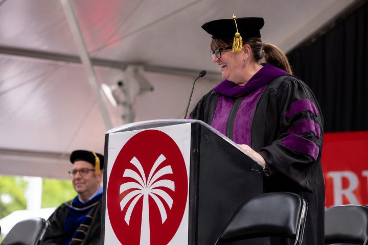 AI Gaffe Triggers Glendale Campus Uproar After Graduation Name Slip