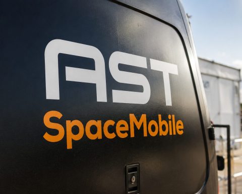 AST SpaceMobile Stock Jumps as SpaceX Launch Pivot Puts Meme-Stock Rally to the Test