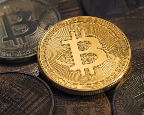 Bitcoin’s $80,000 Floor Just Got Tested — Why Traders Still Don’t Trust The Breakout