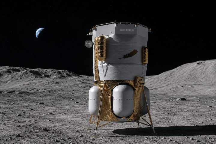 With NASA’s Moon Base Deadline Looming, SpaceX and Blue Origin Face Pressure