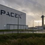 SpaceX IPO Hype Collides With Musk’s Warning on Flagship AI Deal