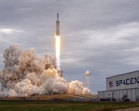 Space SPAC With $200 Million Eyes SpaceX Momentum