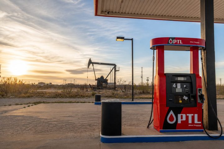 GOP Faces Midterm Heat Over Gas Prices; Johnson Flags Hormuz Risk
