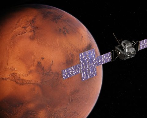 NASA’s Psyche snaps a revealing Mars shot—Huygens Crater takes the spotlight ahead of 2029 asteroid flyby