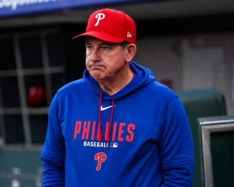 Phillies vs Red Sox: Fenway Series Puts Two Manager Shake-Ups Under October Pressure