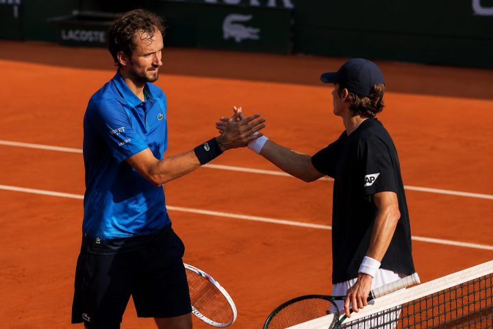 Geneva: Popyrin Faces Clay Challenge Against Tabur in Key Matchup