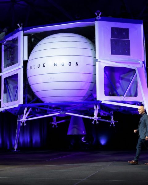 Blue Origin Launch Rattles NASA Moon Mission Schedule