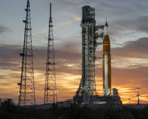 NASA Prepares to Announce Artemis III Crew Tomorrow, Tweaks Moon Landing Strategy